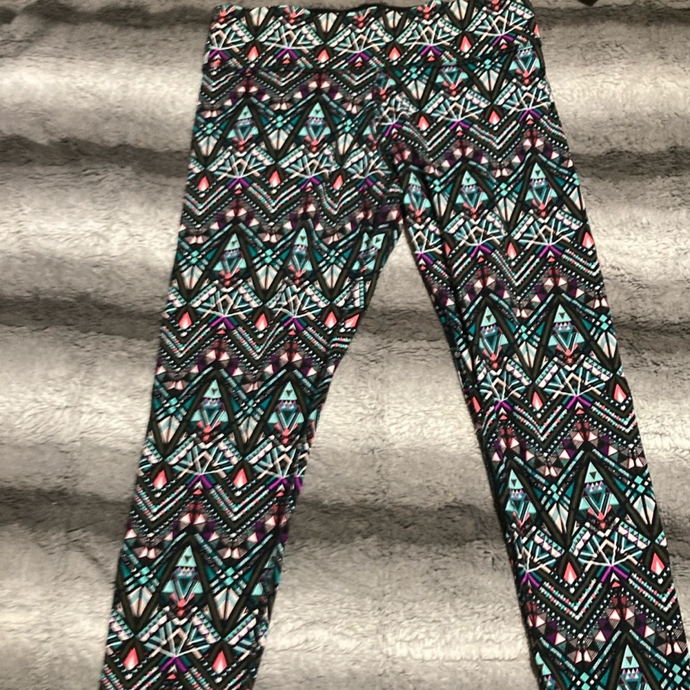 PINK Ultimate Leggings. Never Worn, Size Medium